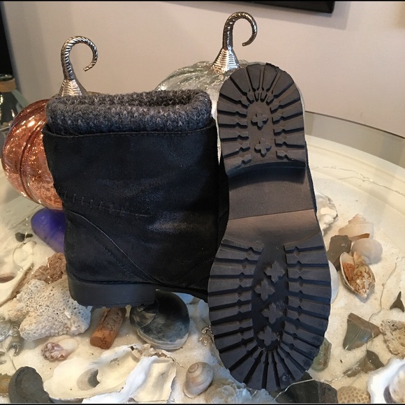 NINE WEST BOOTS - Picture 5 of 5